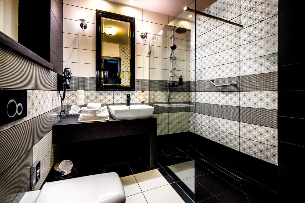 Hotel Dana Business & Conference シュチェチン エクステリア 写真