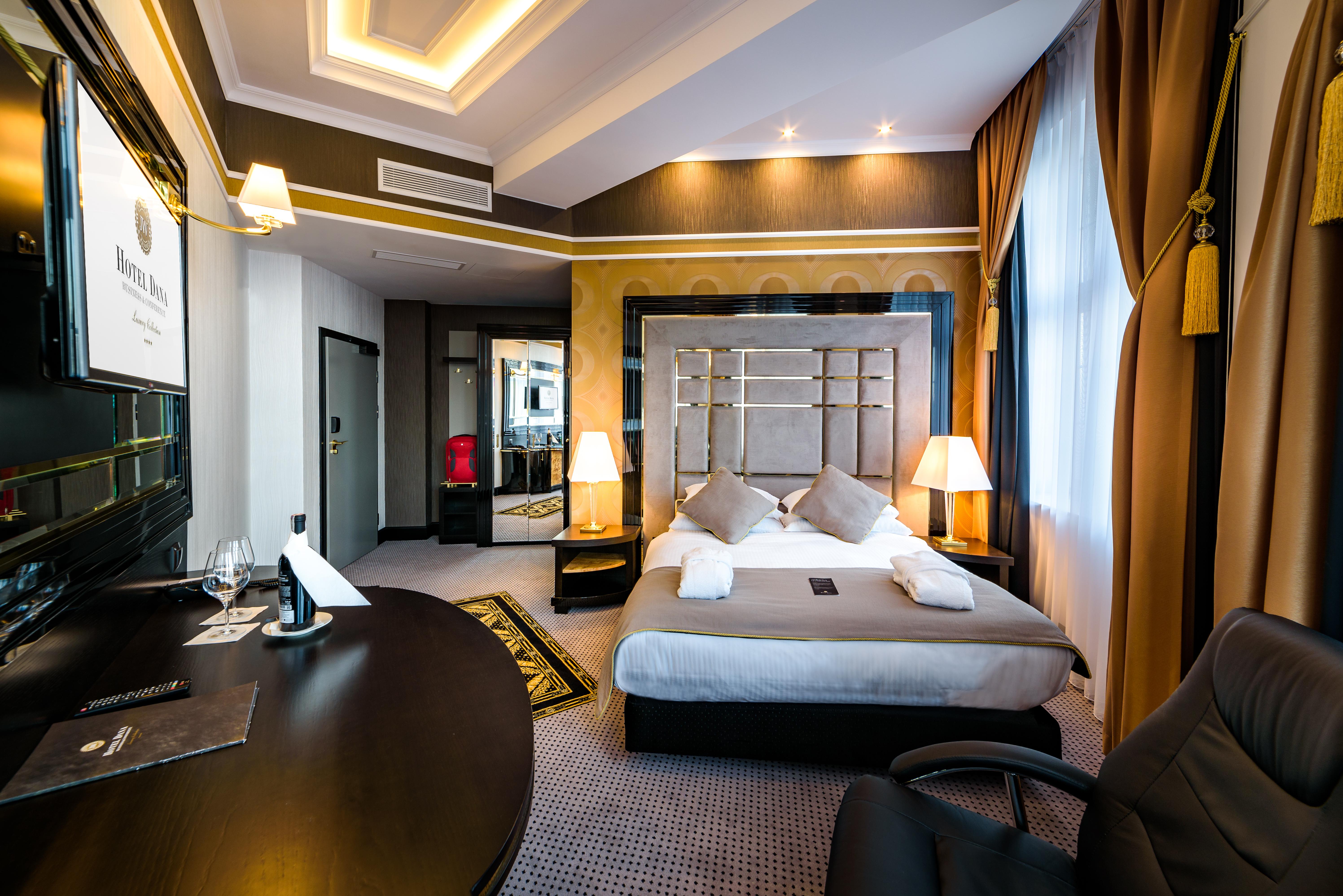 Hotel Dana Business & Conference シュチェチン エクステリア 写真