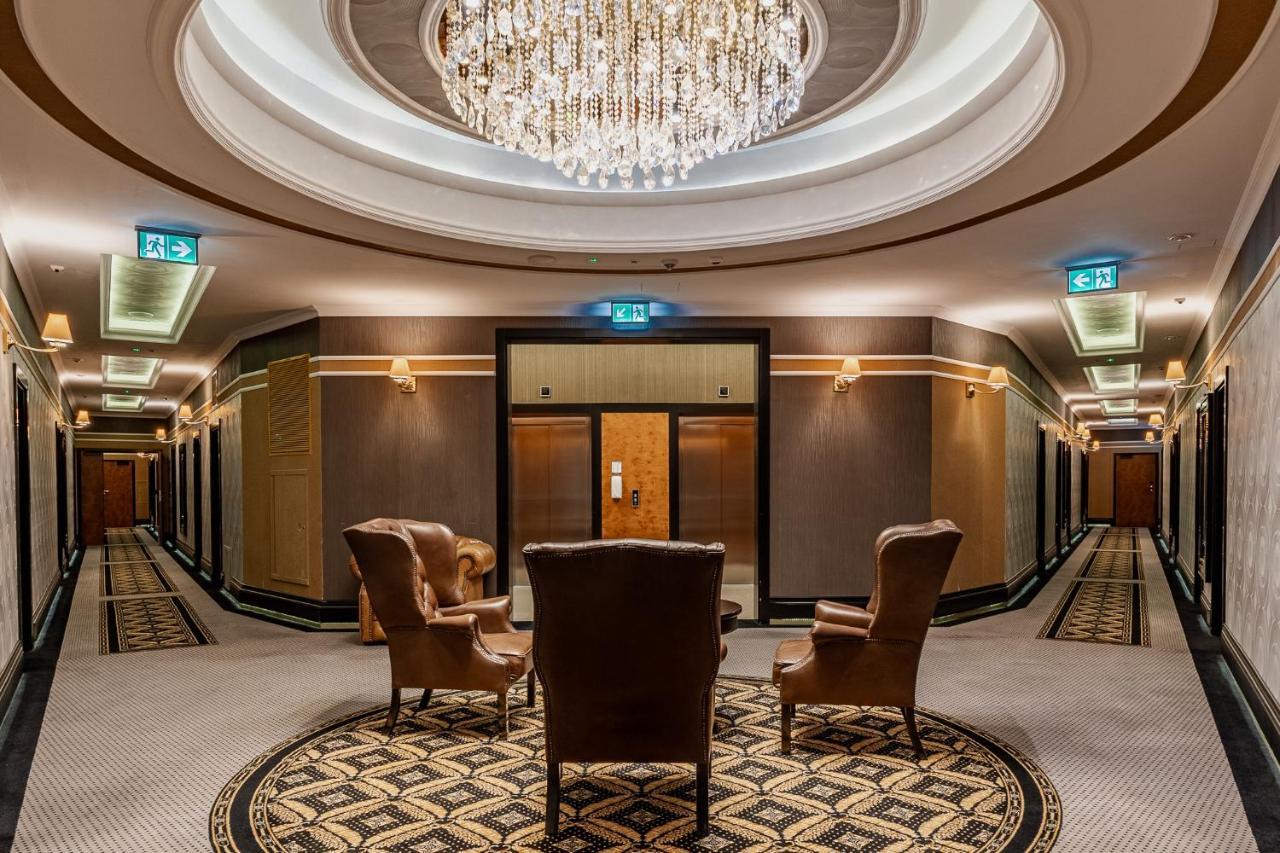 Hotel Dana Business & Conference シュチェチン エクステリア 写真