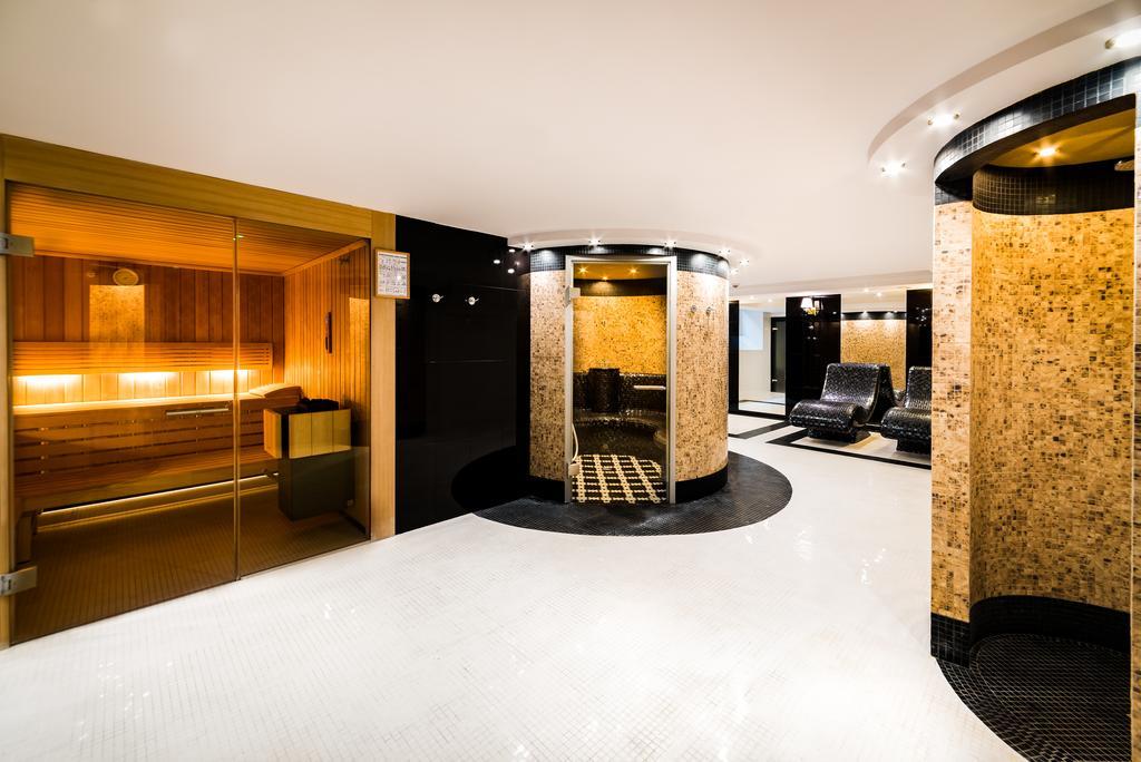 Hotel Dana Business & Conference シュチェチン エクステリア 写真