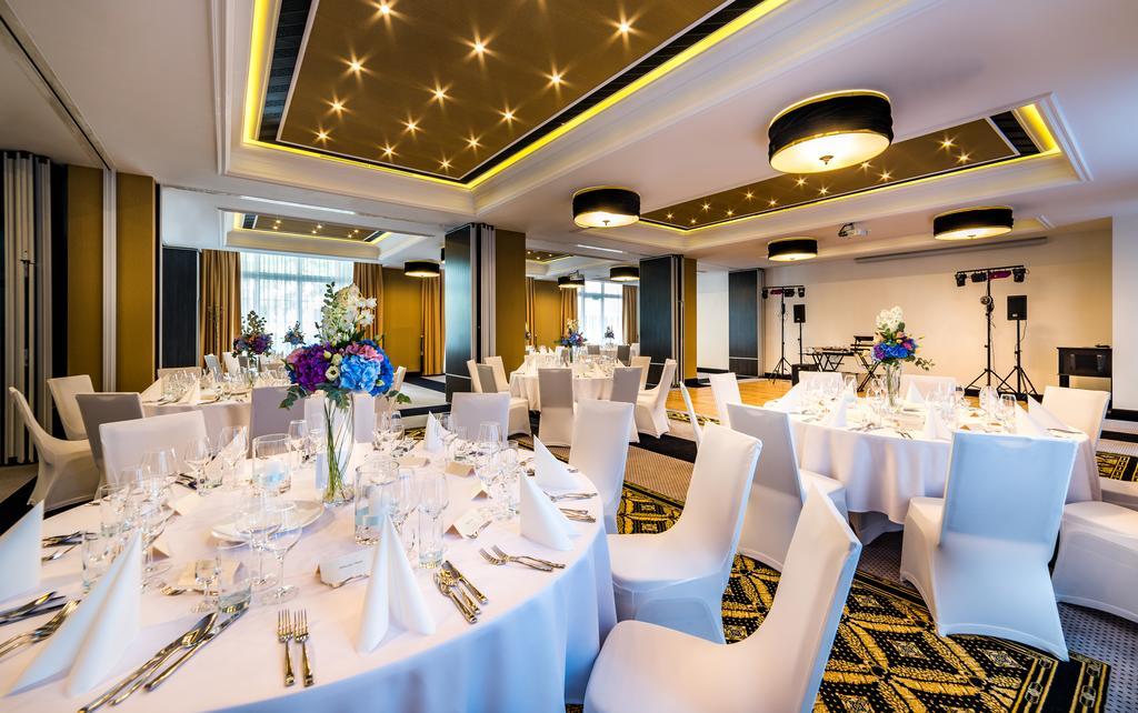 Hotel Dana Business & Conference シュチェチン エクステリア 写真