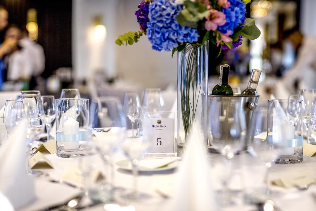 Hotel Dana Business & Conference シュチェチン エクステリア 写真