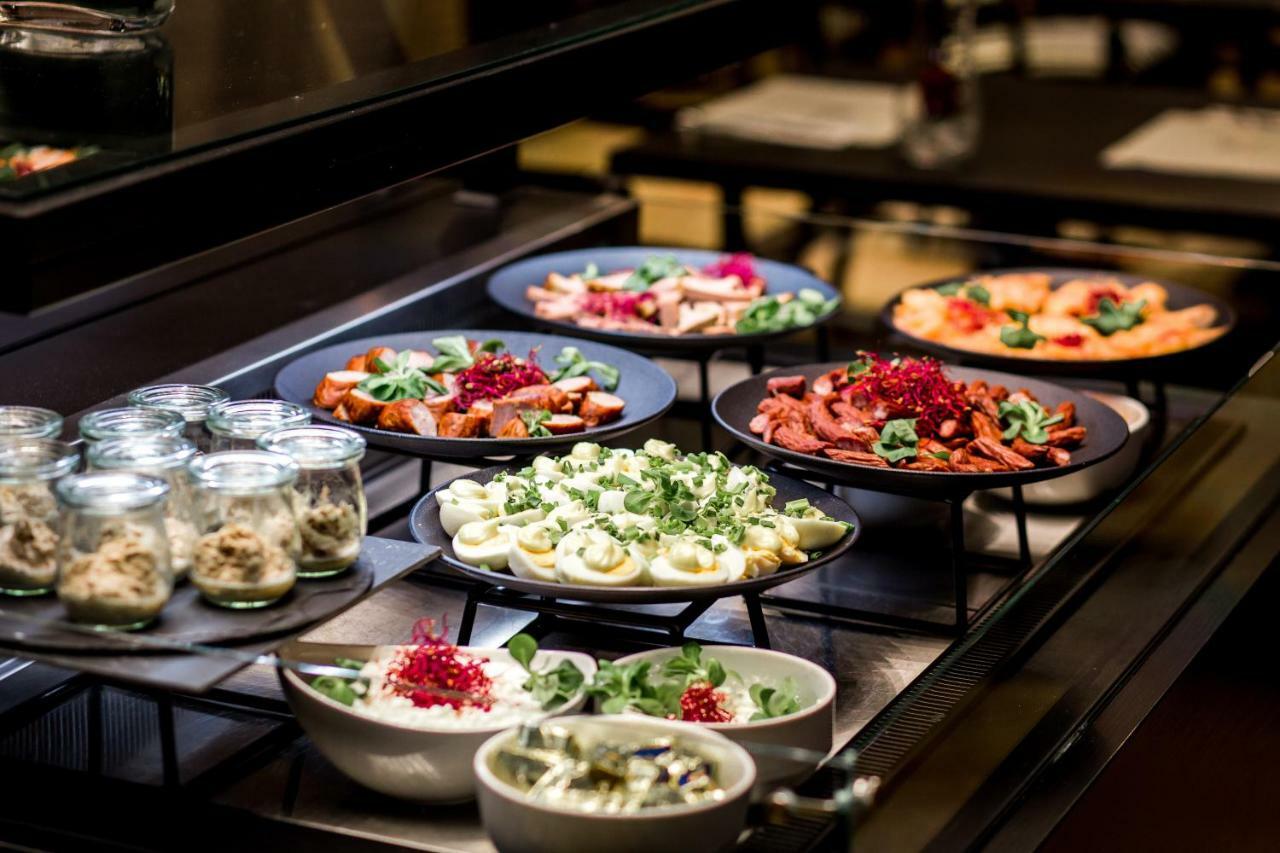 Hotel Dana Business & Conference シュチェチン エクステリア 写真